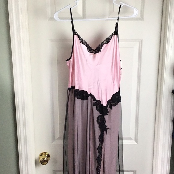 NEW Vtg.💕 Victoria’s Secret Long nightie - Picture 7 of 14